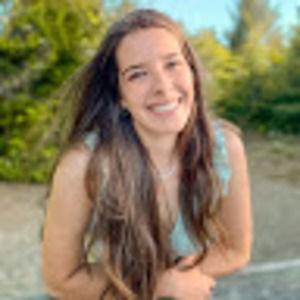 Meet your Posher, Abigail